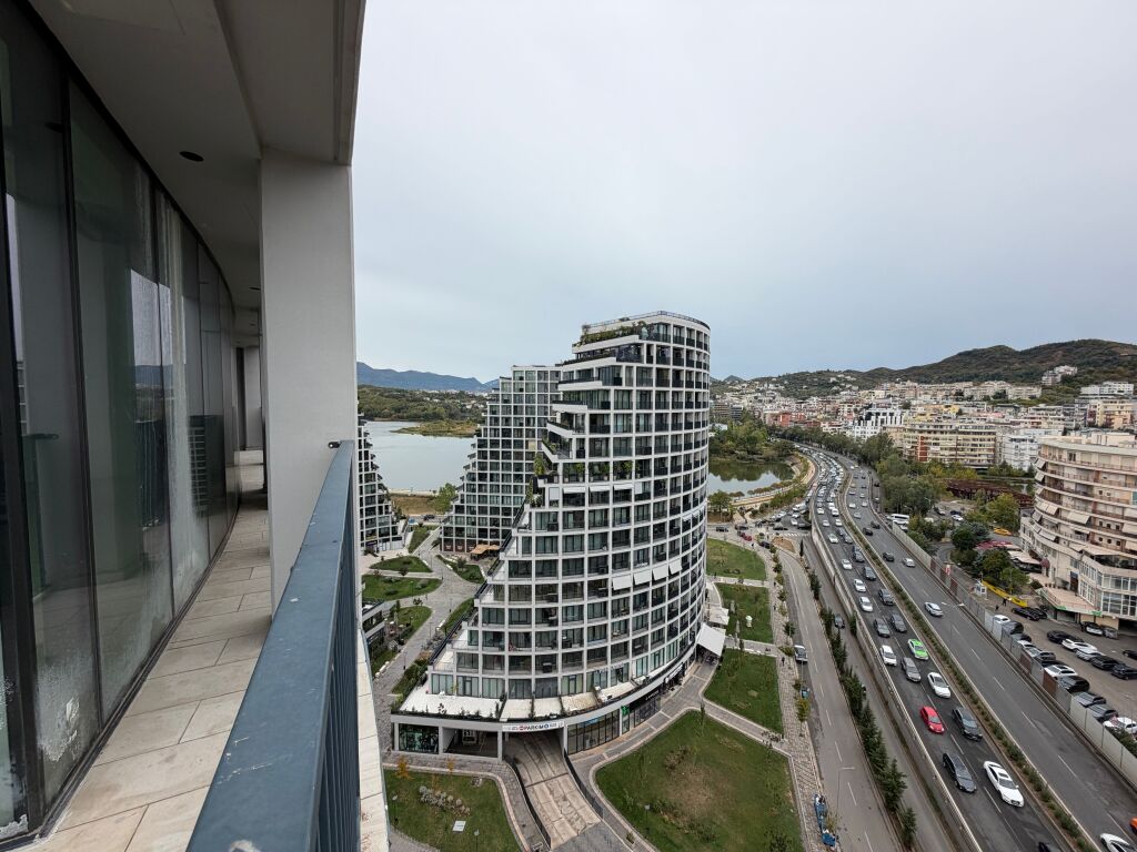 ✨ Shitet Apartament 2+1 me Verandë 📍 Lake View Residences, Liqeni i Tiranës