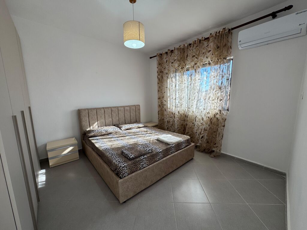 Jepet me qera 2+1 shtepi private
