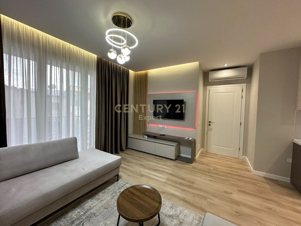 APARTAMENT 2+1+POST PARKIMI PER QIRA TEK ISH FUSHA E AVIACIONIT