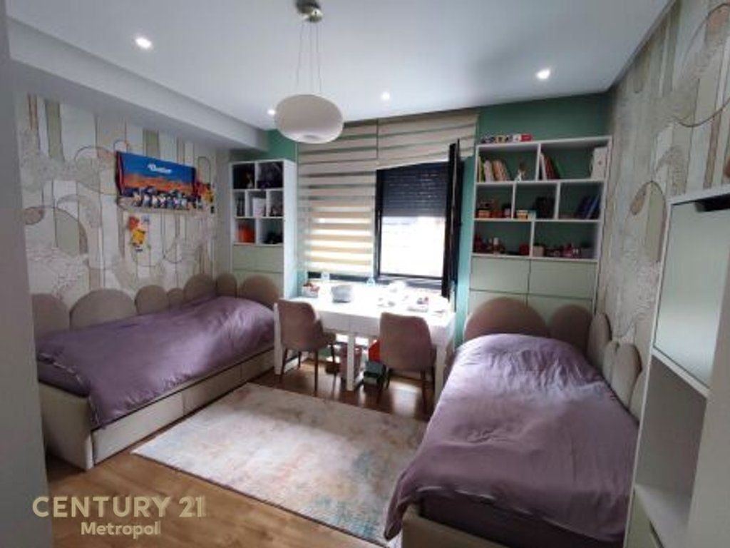 APPARTAMENTO 2+1+PARCHEGGIO+CORTILE, LAGO ASCIUTTO! 1.550 € /Mese