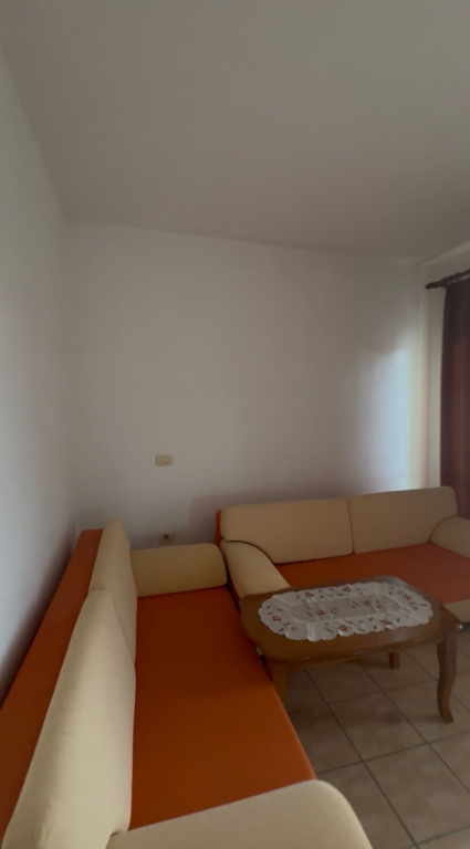 2+1 apartment with veranda for sale in Fresk