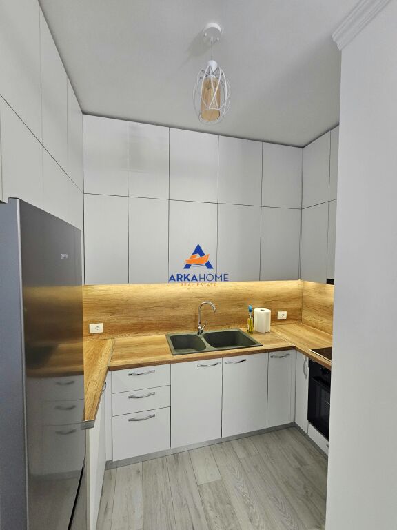 APPARTAMENTO IN AFFITTO 2+1+BALCONE " VIA 5 MAGGIO " 65.000 LEKE