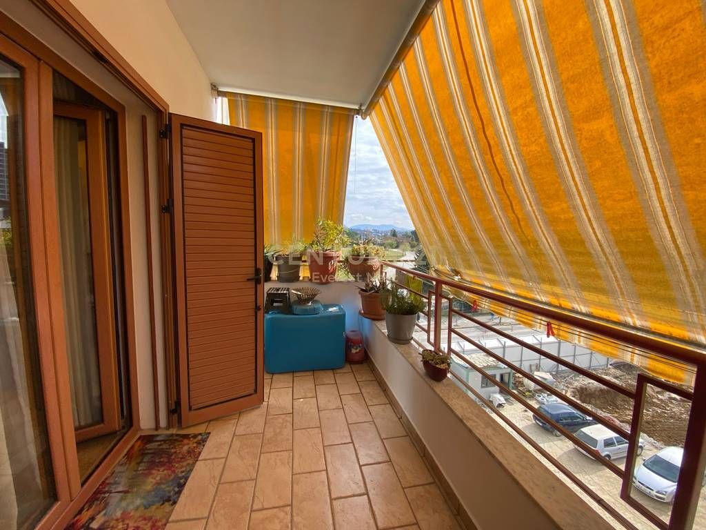 Apartament 2+1+2 per shitje te Kompleksi Dinamo
