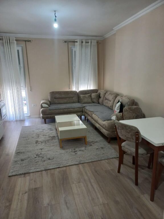 Qera, Apartament 2+1+2, Univers City, Tirane