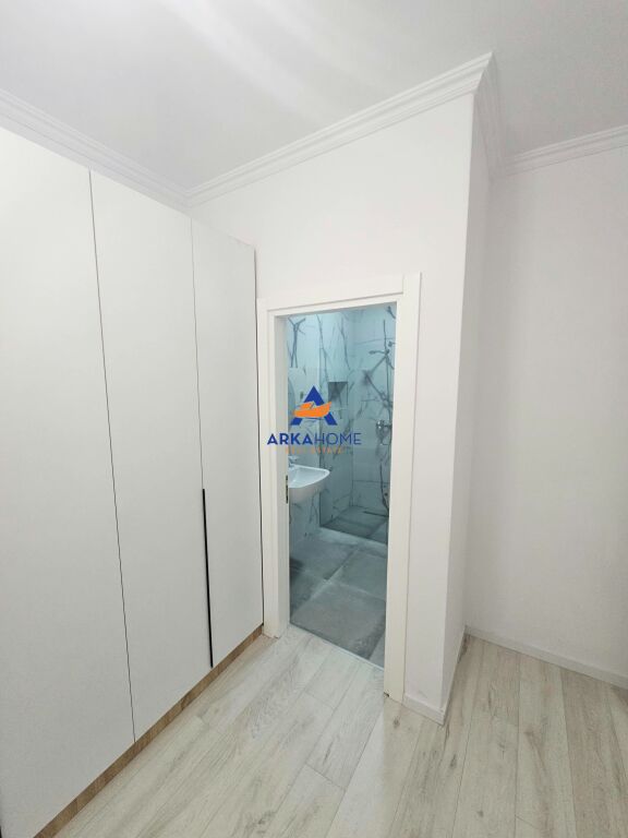 APPARTAMENTO IN AFFITTO 2+1+BALCONE " VIA 5 MAGGIO " 65.000 LEKE