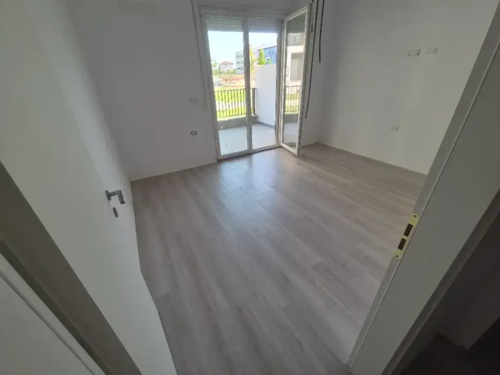 Qera | Ambjent Biznesi | Univers City| 800 €/muaj i diskutueshëm