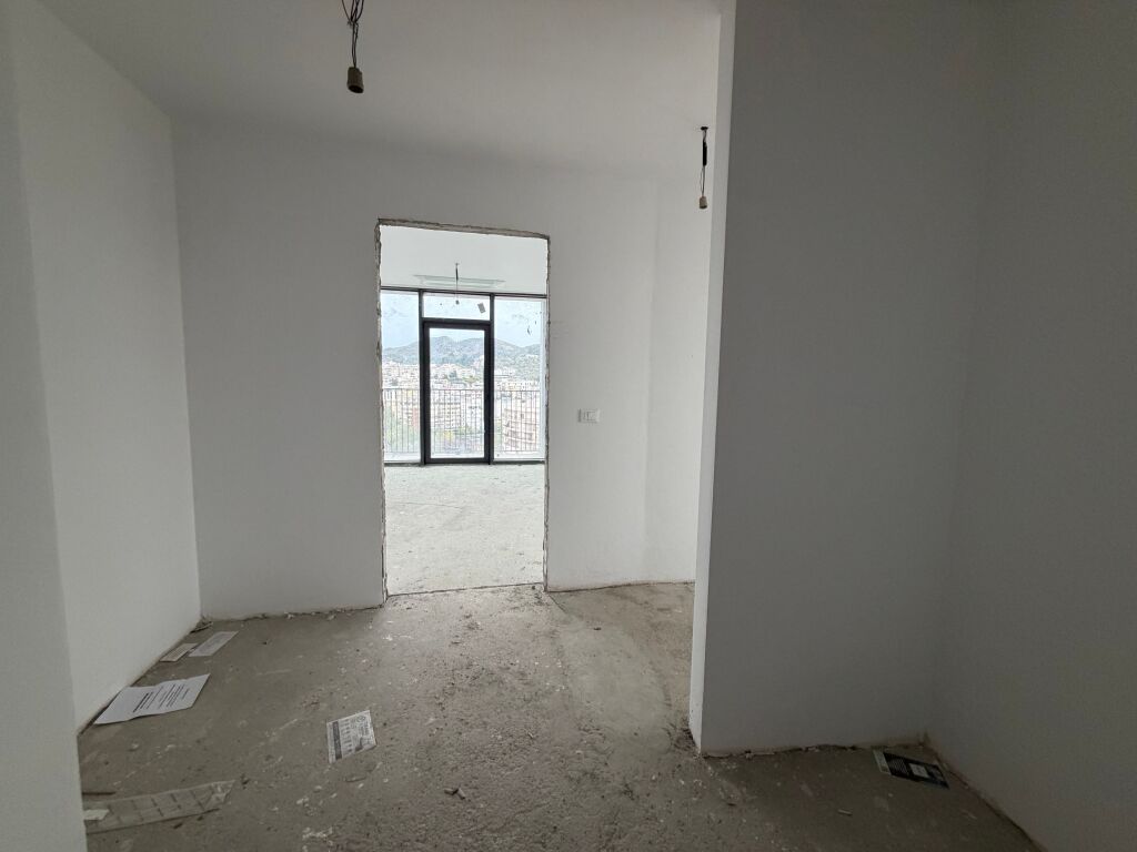 ✨ Shitet Apartament 2+1 me Verandë 📍 Lake View Residences, Liqeni i Tiranës