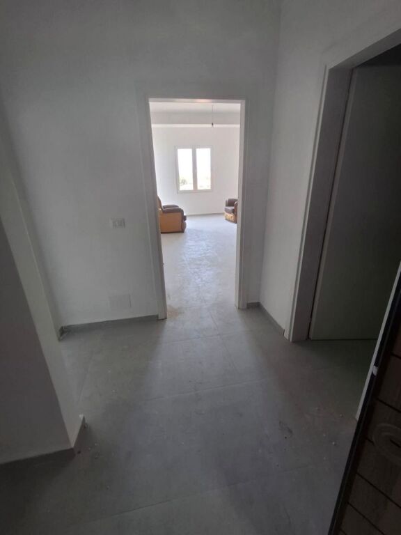 APARTAMENT 1+1 25,000 LEKE TUFINE