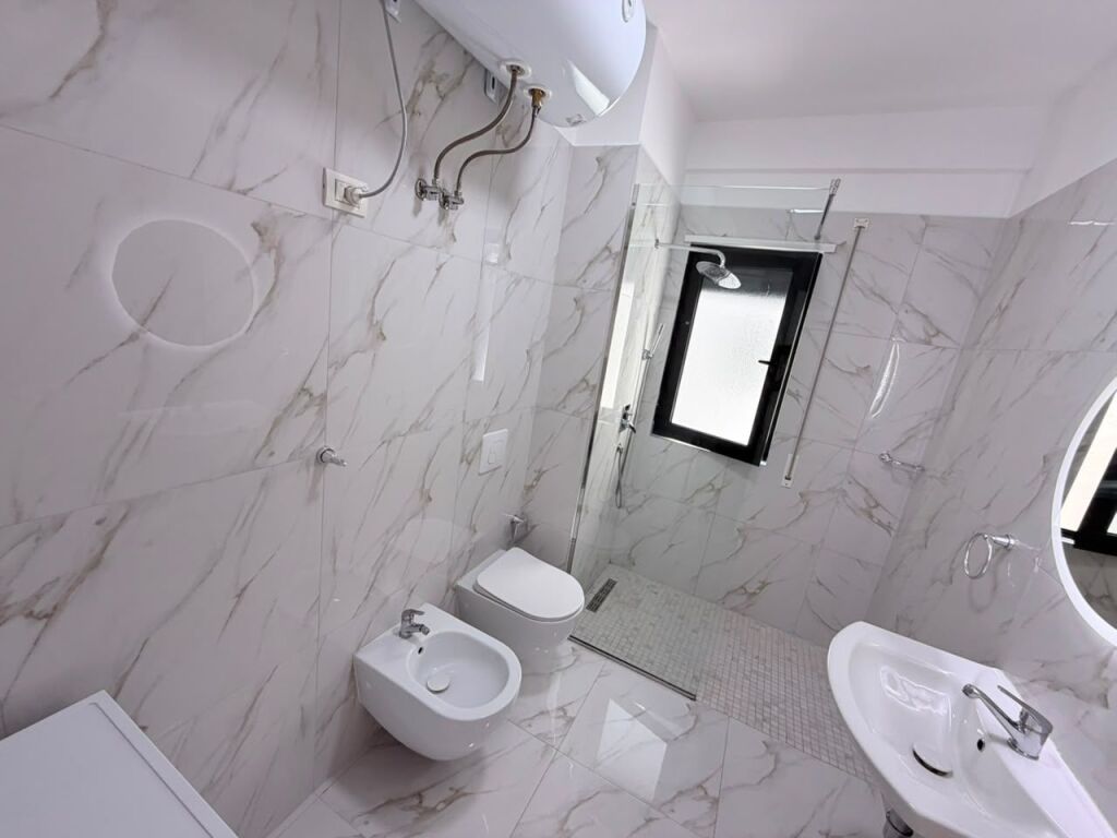🏡 AFFITTASI APPARTAMENTO 1+1 – GREEN CITY, ASTIR💰 Prezzo: 55.000 lek/mese
