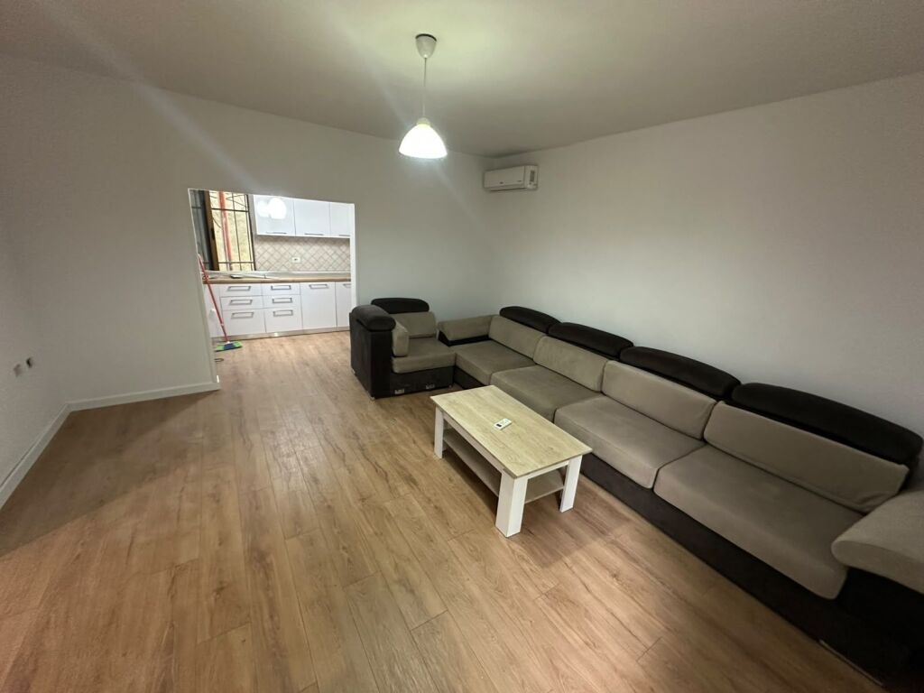 Qera | Shtëpi private 2 + 1 | Spitali Amerikan 2 | 500 €/muaj