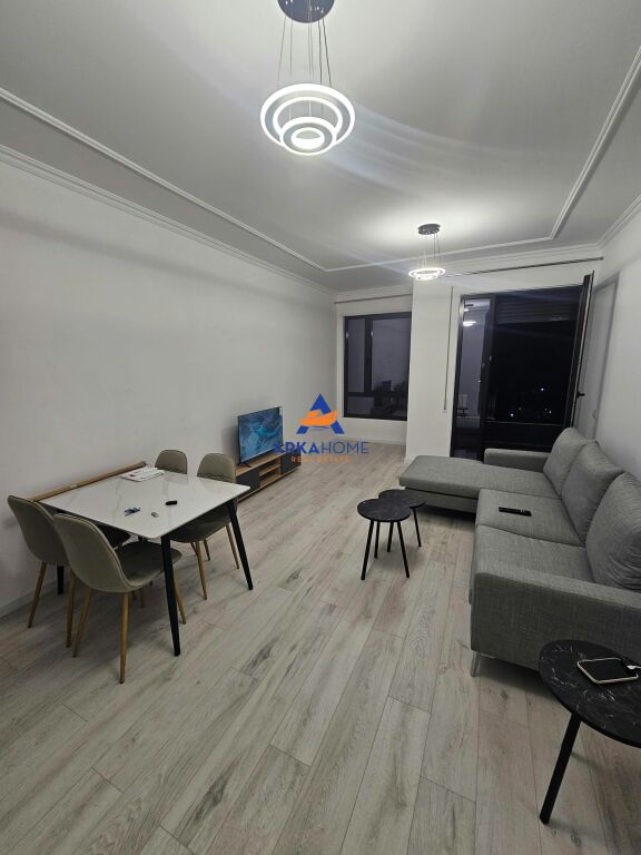 APPARTAMENTO IN AFFITTO 2+1+BALCONE " VIA 5 MAGGIO " 65.000 LEKE