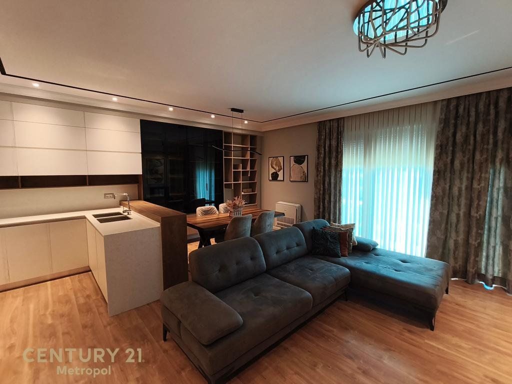 APPARTAMENTO 2+1+PARCHEGGIO+CORTILE, LAGO ASCIUTTO! 1.550 € /Mese