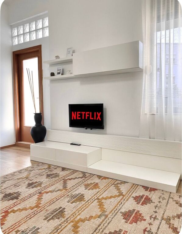 Jepet Me Qera Apartament 1+1+1 Ballkon