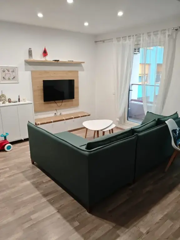 Qera | Apartament 1 + 1 | Ali Demi, Mangalem | 500 €/muaj