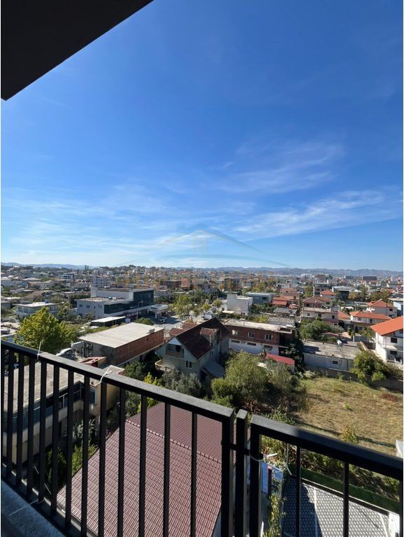 Shitet, Apartament 1+1+Verande, Kamëz, Tiranë. PRO75053