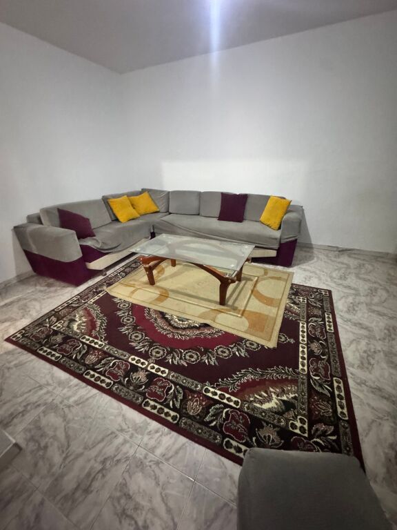 Jepet 2+1 me qira – Durrës!