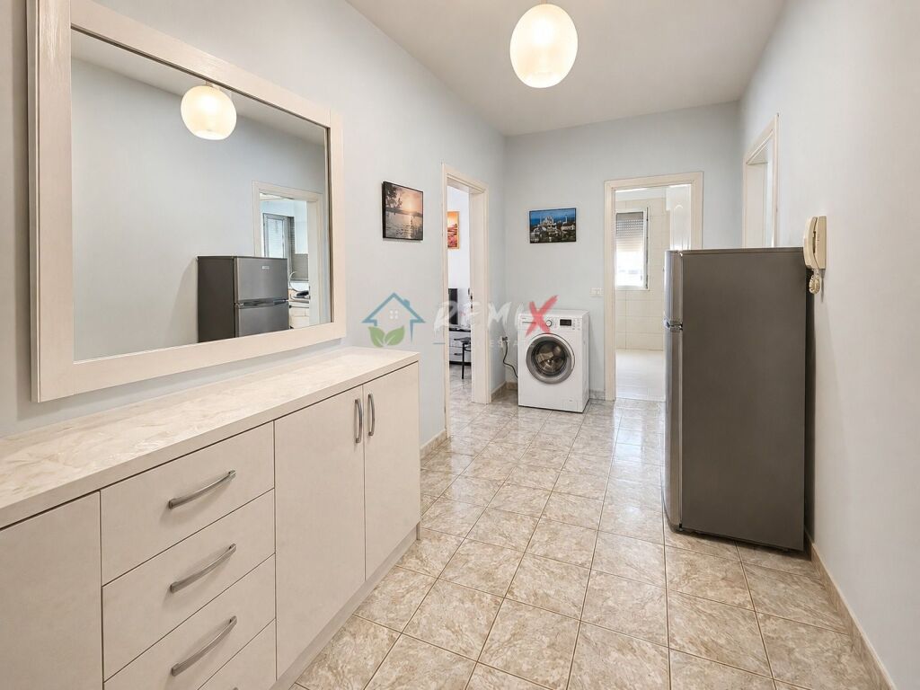 SHITET APARTAMENT 1+1 – GOLEM, DURRËS 🌊