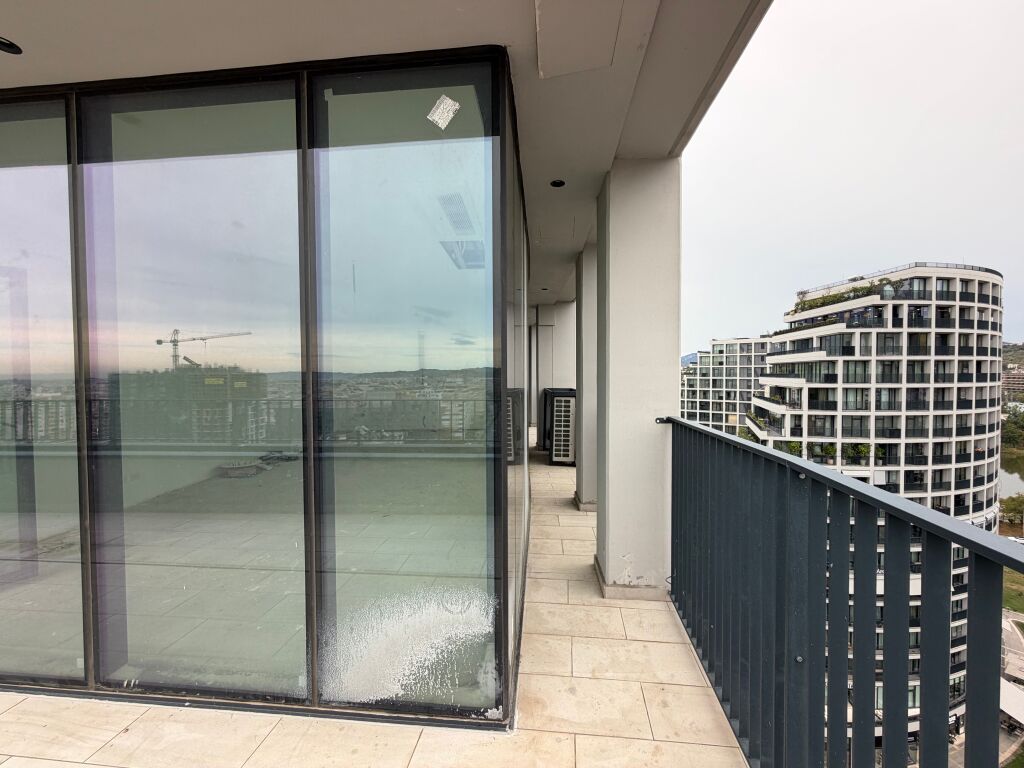 ✨ Shitet Apartament 2+1 me Verandë 📍 Lake View Residences, Liqeni i Tiranës