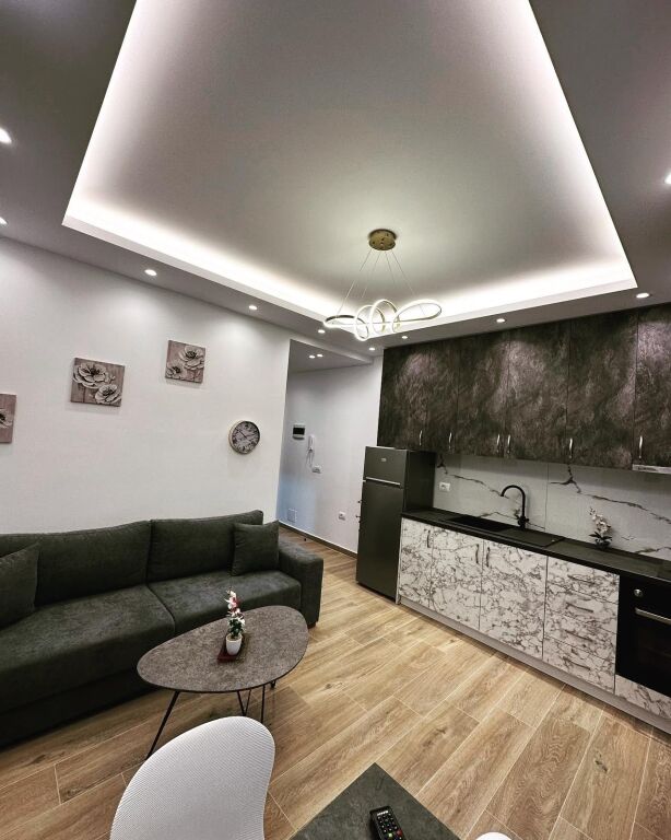 🏡 MODERN 1-BEDROOM APARTMENT FOR RENT – LUNGOMARE, VLORA, ALBANIA