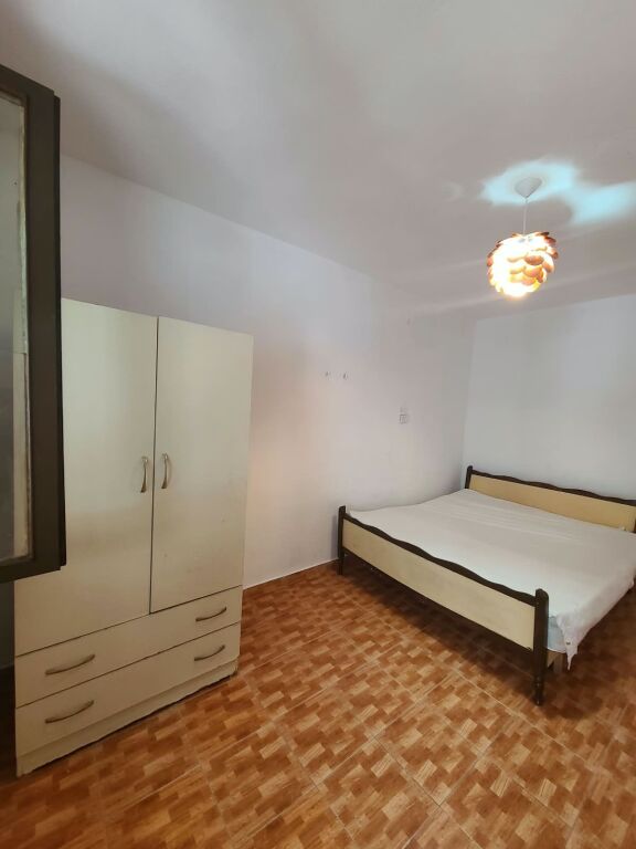 Affitto | Apartament 1 + 1 | Rruga Ferit Xhajko | 450 €/mese