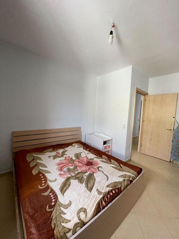 Apartment 3+1 for sale at Pallatet Cabej, Yzberisht, Misto Mame, Astir, Kashar.