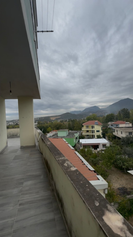 2+1 apartment with veranda for sale in Fresk