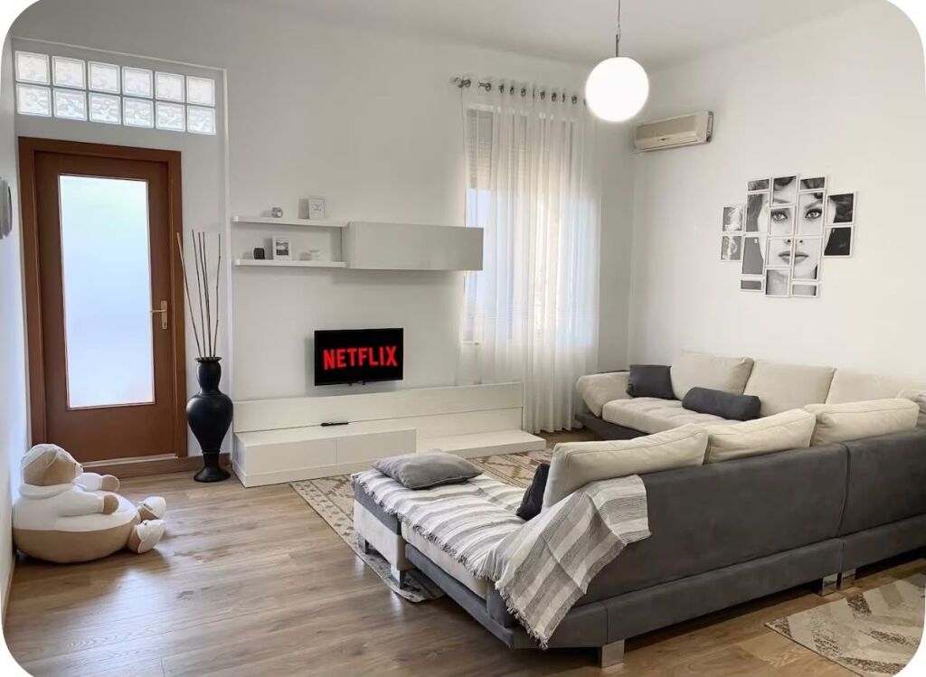For rent 1+1 Durres Street 650€