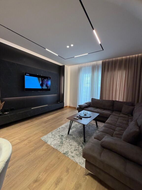 Apartment 2+1 for sale in Astir, near Bohem Bar, Yzberisht, New Ring.