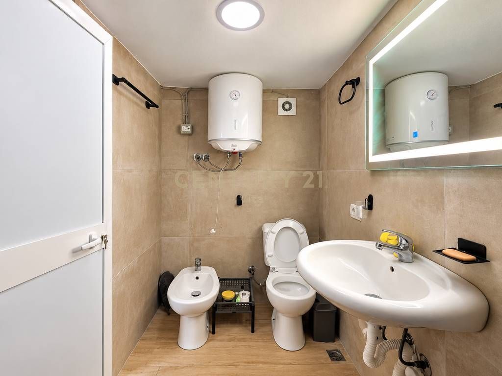 Piccolo duplex in affitto nel centro di Durrës, vicino alla scuola Gjergj Kastrioti!!