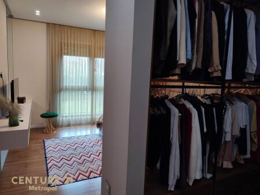 APPARTAMENTO 2+1+PARCHEGGIO+CORTILE, LAGO ASCIUTTO! 1.550 € /Mese
