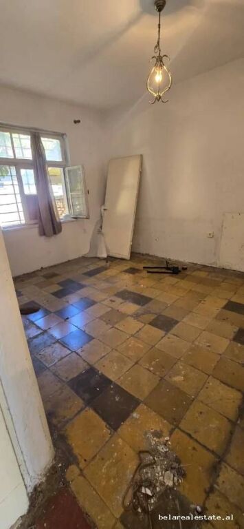 Apartament Per Shitje 2+1 Tek Stacioni Trenit (ID B121223) Tirane