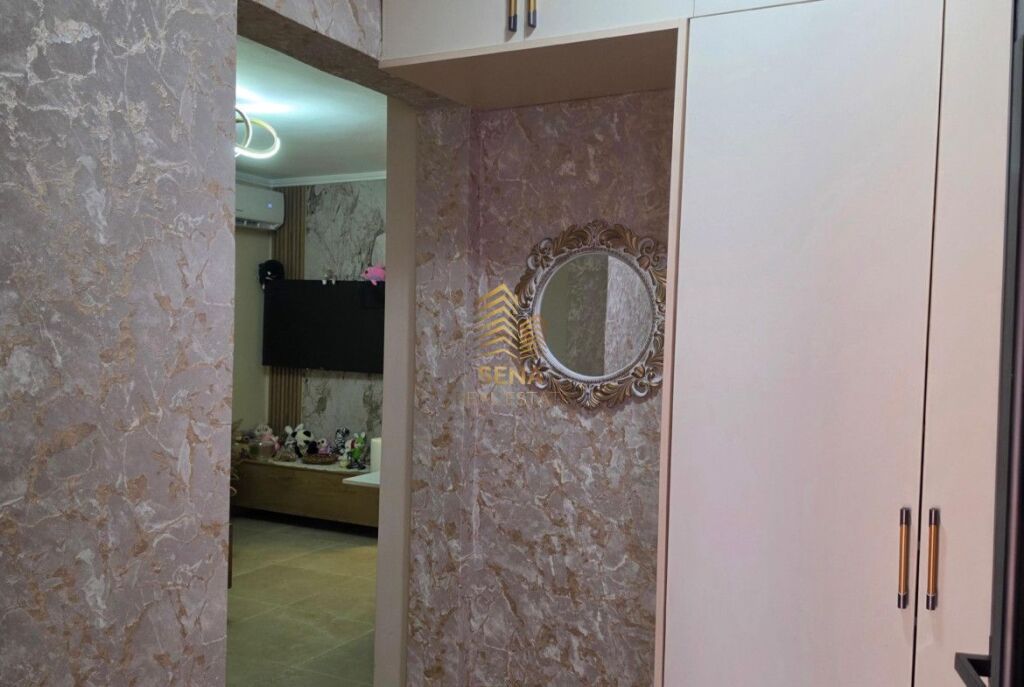Shitet, Apartament 2+1+Blk, I adaptuar, Rruga e Elbasanit, 15.300.000 Leke