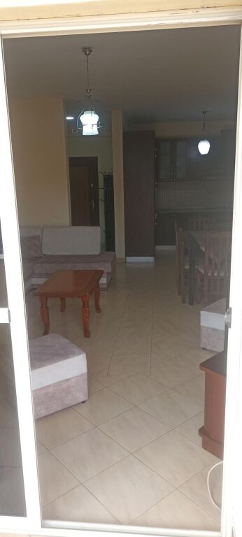 Rent | Apartament 2 + 1 | Komuna Parisit | 650 €/month