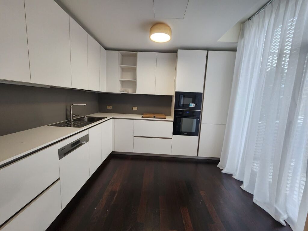 Apartament 2+1 me qira prane Coin!