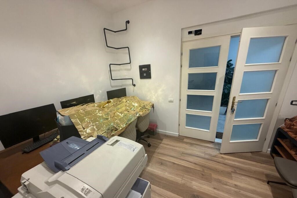 Qera | Zyrë | 21 Dhjetori | 800 €/muaj