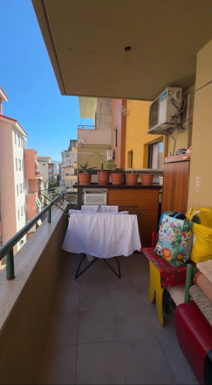 Vendesi in vendita 2+1 con posto auto a Kodra e Diellit