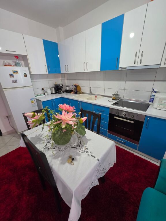 🏡 APARTAMENT 1+1 ME QIRA – VLORË