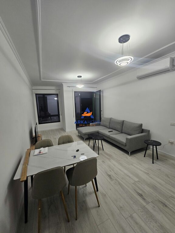 APPARTAMENTO IN AFFITTO 2+1+BALCONE " VIA 5 MAGGIO " 65.000 LEKE