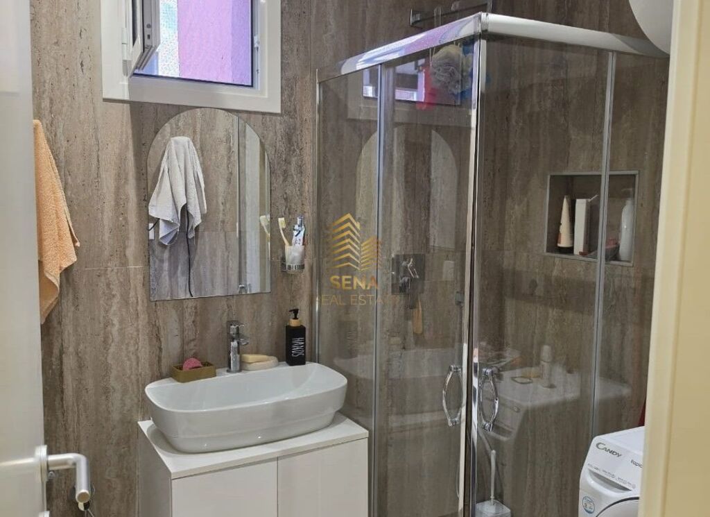 Shitet, Apartament 2+1+Blk, I adaptuar, Rruga e Elbasanit, 15.300.000 Leke