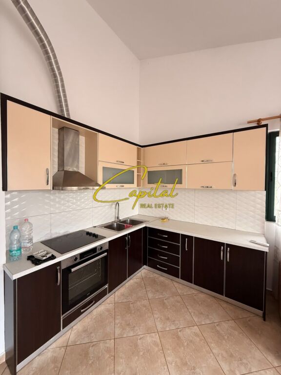 APPARTAMENTO IN AFFITTO 2+1+2 COMUNE DI PARIGI 600 EURO
