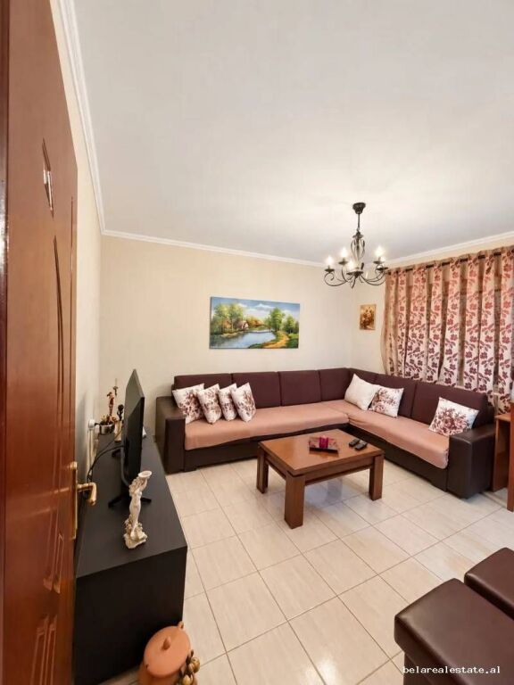 Apartament Per Shitje 1+1 Te Rruga e Dibres (ID B111157) Tirane