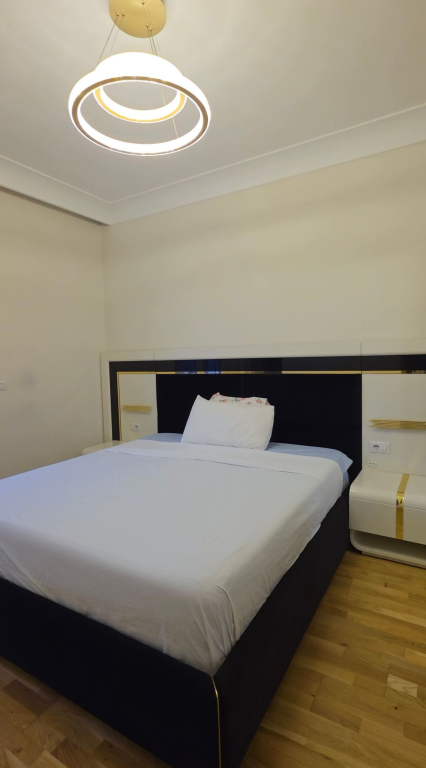 Shitet apartament 2+1+2 me depo dhe post parkimi, pranë TEG, në Rezidencën Joy.