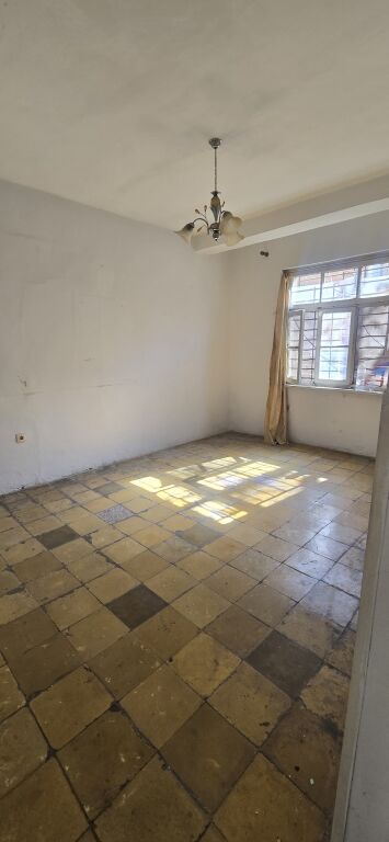 Apartament per shitje 2+1 + depo te Rruga e Durrsit