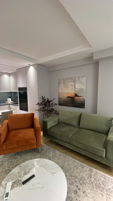 Jepet apartament 2+1+2 me qira tek Stadiumi Dinamo , Sheshi Willson , ish Blloku , Rruga Andon Zako Cajupi .
