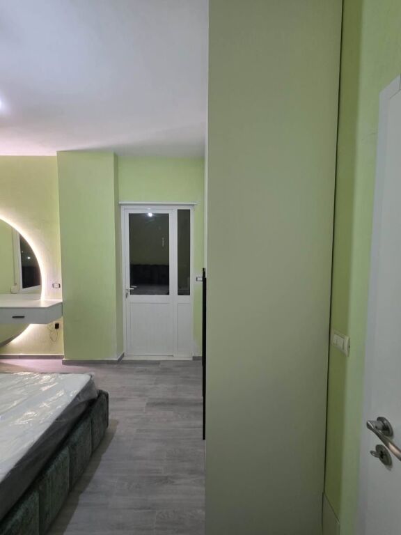 Appartamento 2+1 in affitto ad Astir, vicino a Kompleksi Fratari, Yzberisht, Kashar.