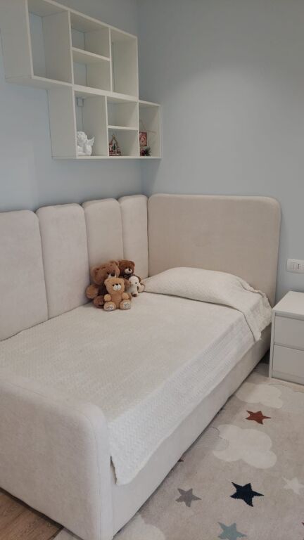 Jepet me qira 2+1+parkim AKSESS TIRANA ISH DOGANA 80.000 leke