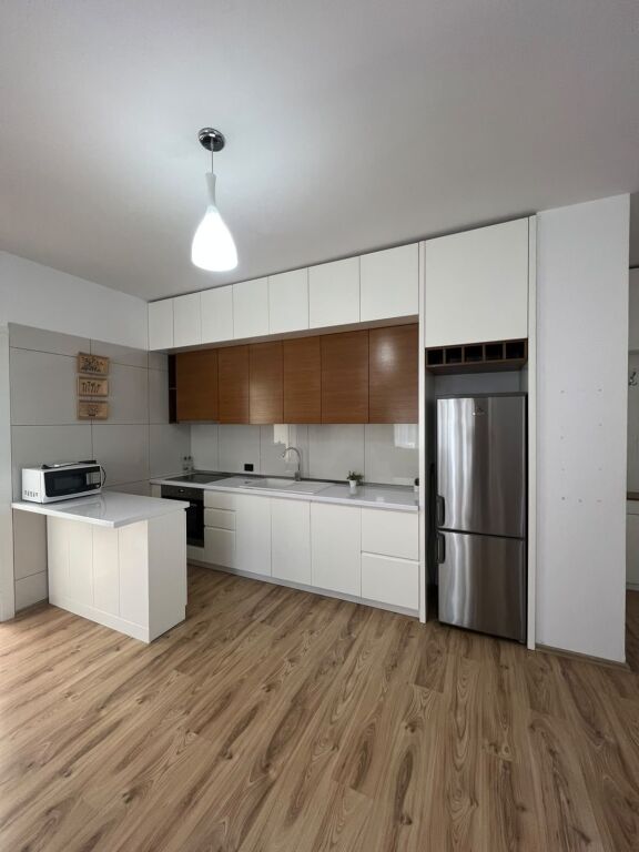 Apartament 2+1 tek Rruga e Kosovareve