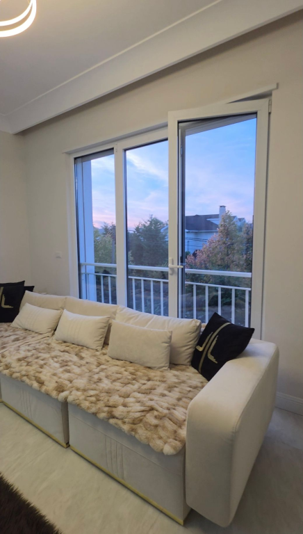 Shitet apartament 2+1+2 me depo dhe post parkimi, pranë TEG, në Rezidencën Joy.