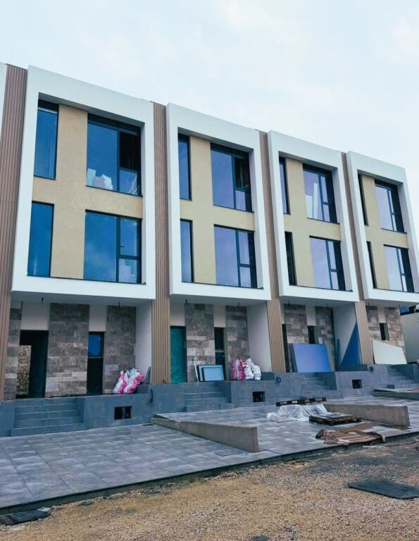 **Shitet Vilë e Bashkëngjitur – West Home Residence, Farkë 💥**
