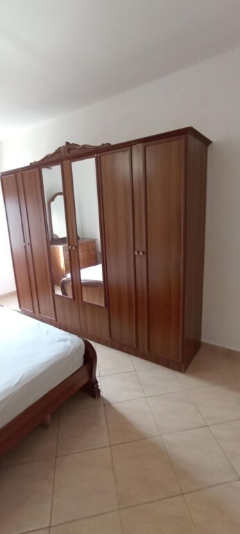 Rent | Apartament 2 + 1 | Komuna Parisit | 650 €/month